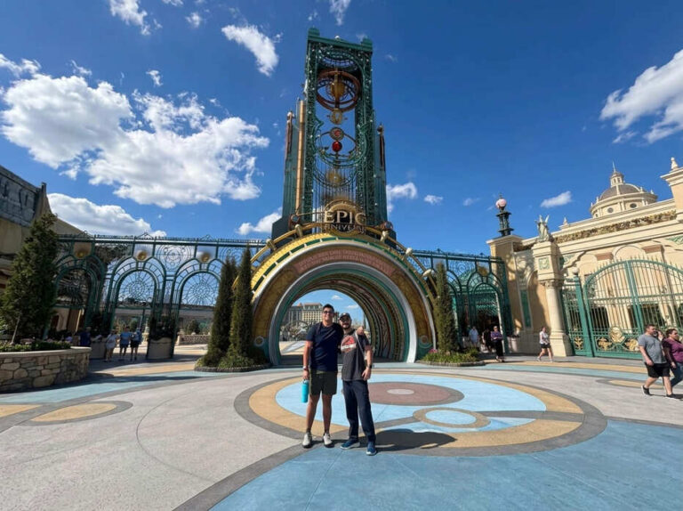 agente de viajes en pareja universal